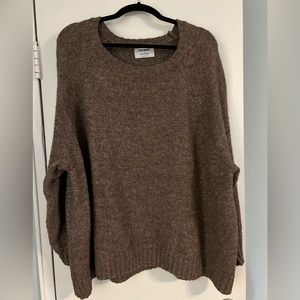 Old Navy knit sweater - brown